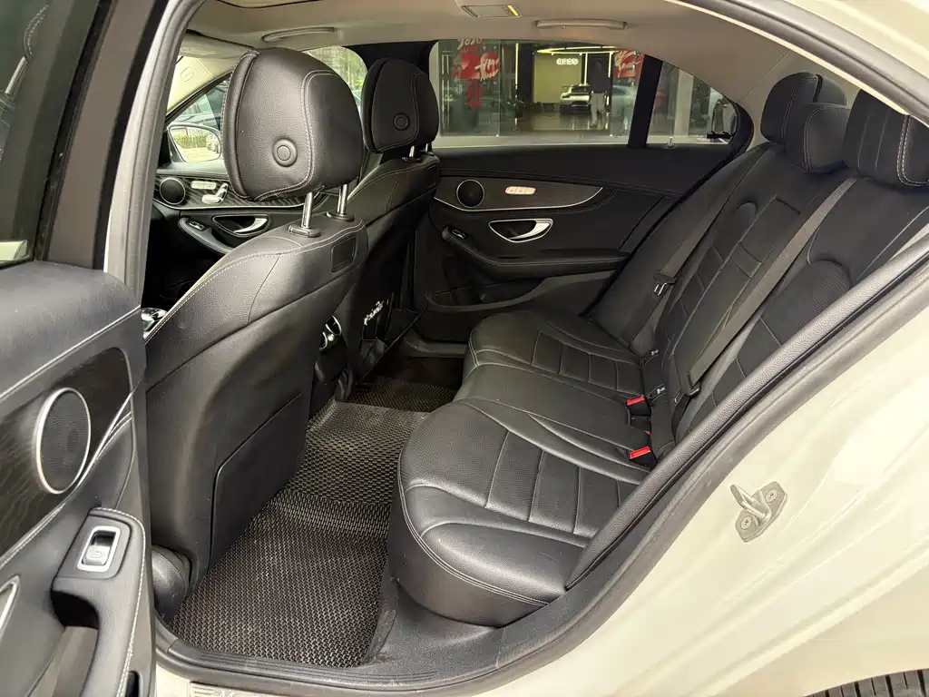 Mercedes-Benz C-Class 2017 — фото 12