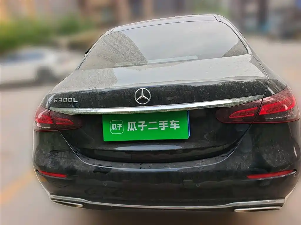 Mercedes-Benz E-Class 2022