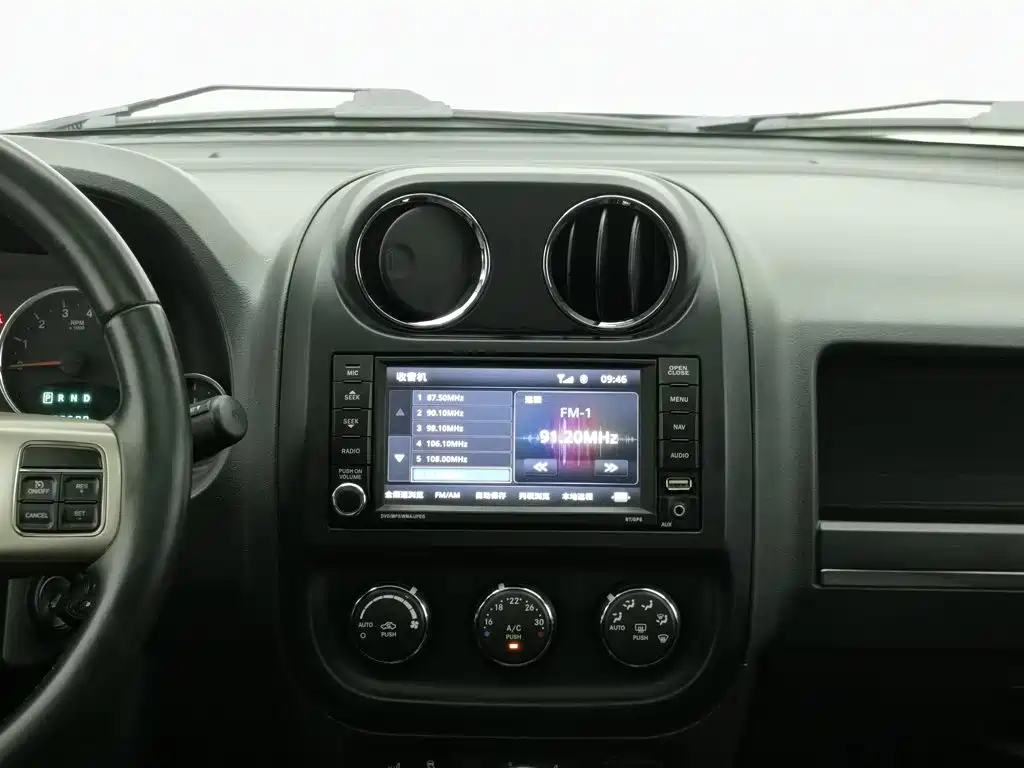 Jeep Compass 2012 — фото 12
