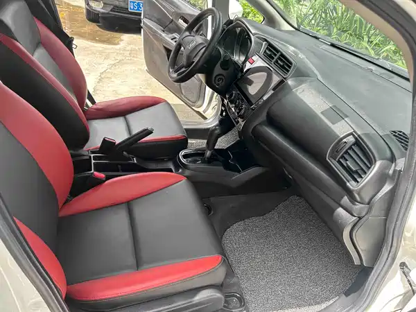 Honda Fit 2015
