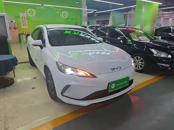 BYD Seal 05 DM-i 2025