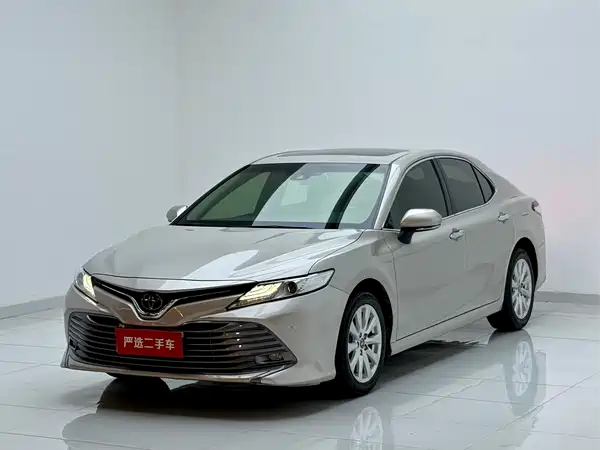 Toyota Camry 2019