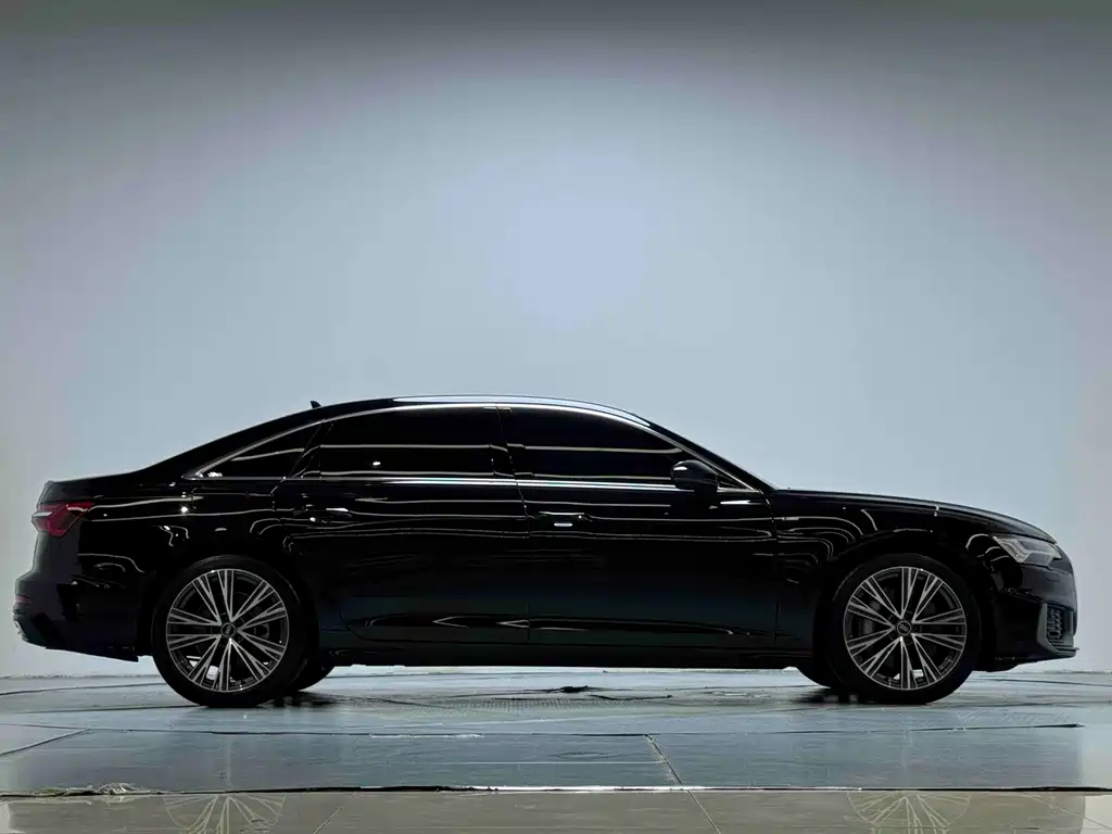 Audi A6L 2023 — фото 15