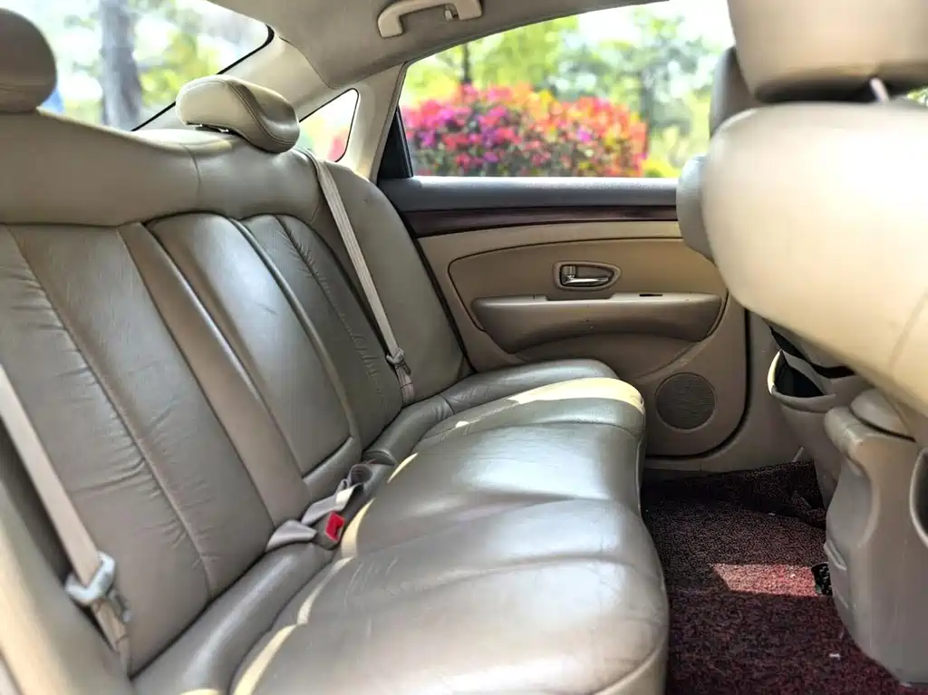 Nissan Sylphy 2010 — фото 23