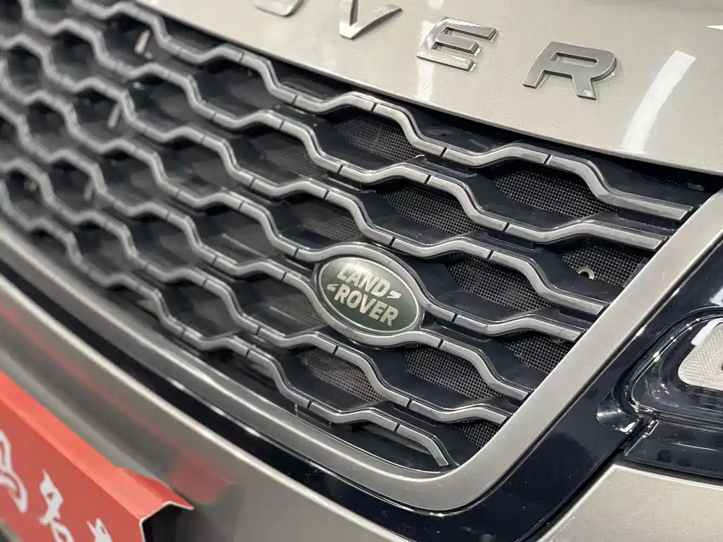 Land Rover Range Rover Velar 2018 — фото 7