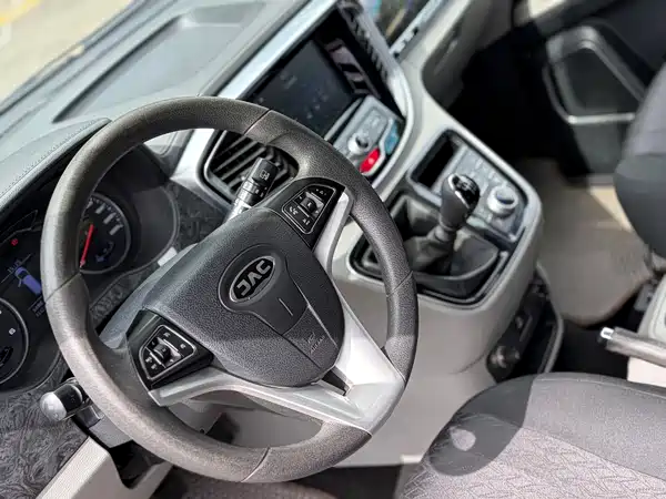 JAC Ruifeng M4 2017