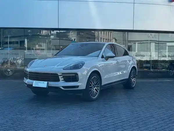 Porsche Cayenne 2022