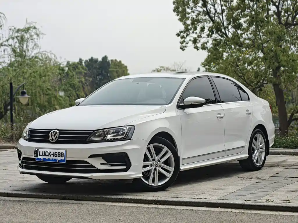 Volkswagen Sagitar 2019