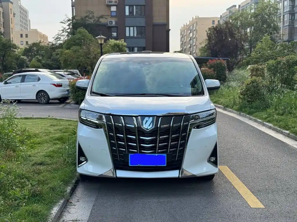 Toyota Alphard 2020 — фото 2