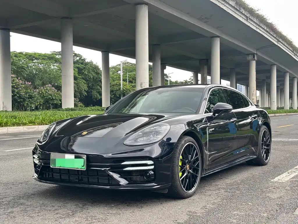 Porsche Panamera New Energy 2019 — фото 1