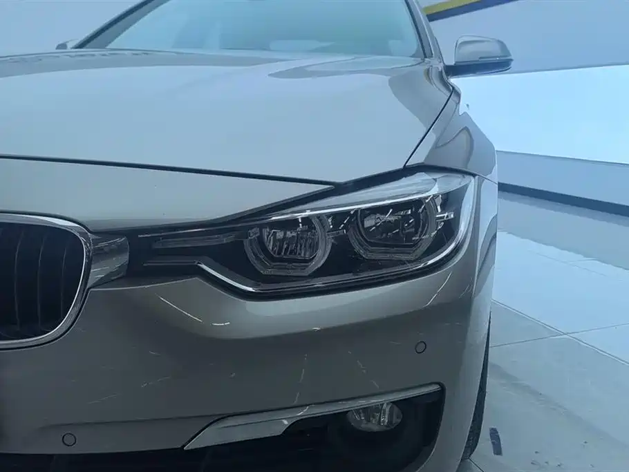BMW 3 Series 2017 — фото 5