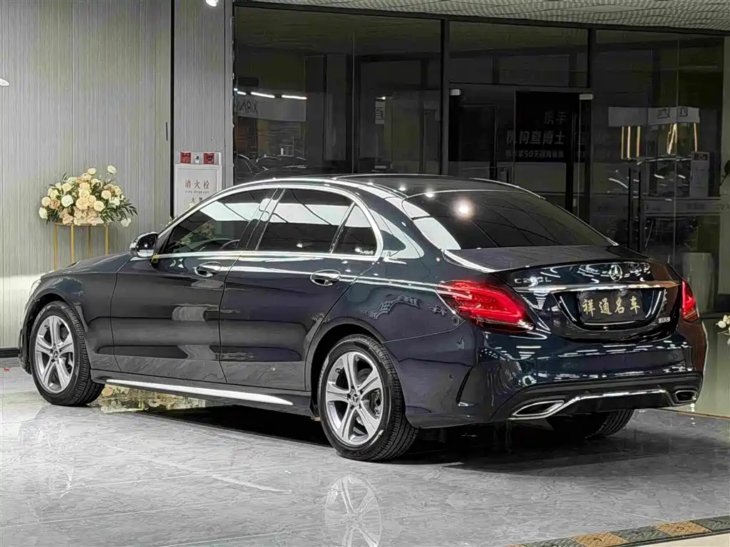 Mercedes-Benz C-Class 2020 — фото 12