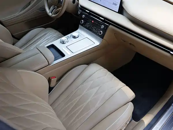 Genesis G80 2024