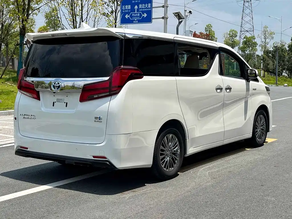 Toyota Alphard 2021 — фото 6