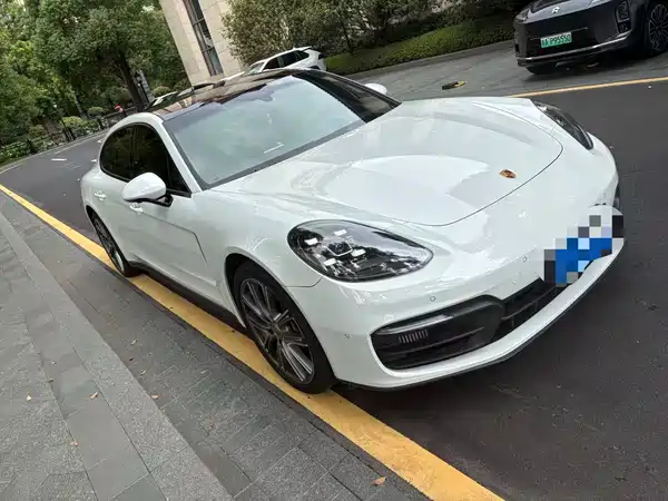 Porsche Panamera 2024