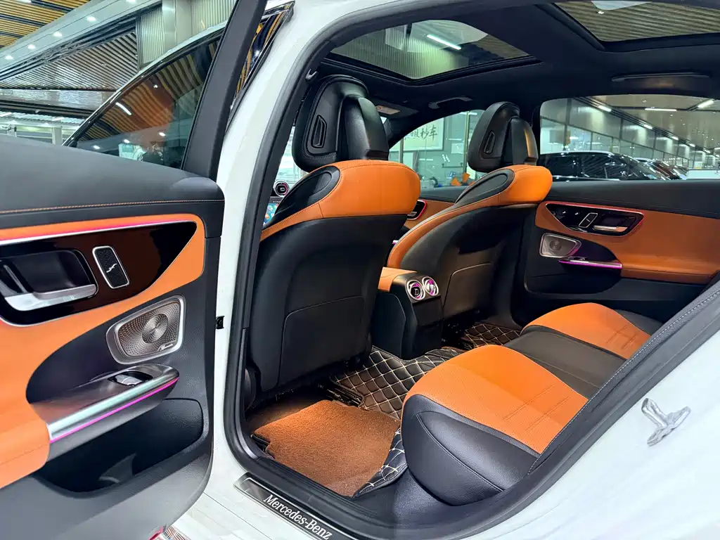 Mercedes-Benz C-Class 2021