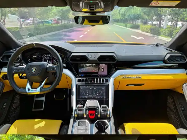 Lamborghini Urus 2023