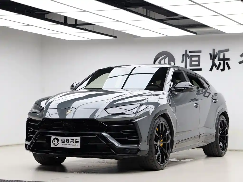 Lamborghini Urus 2019 — фото 34