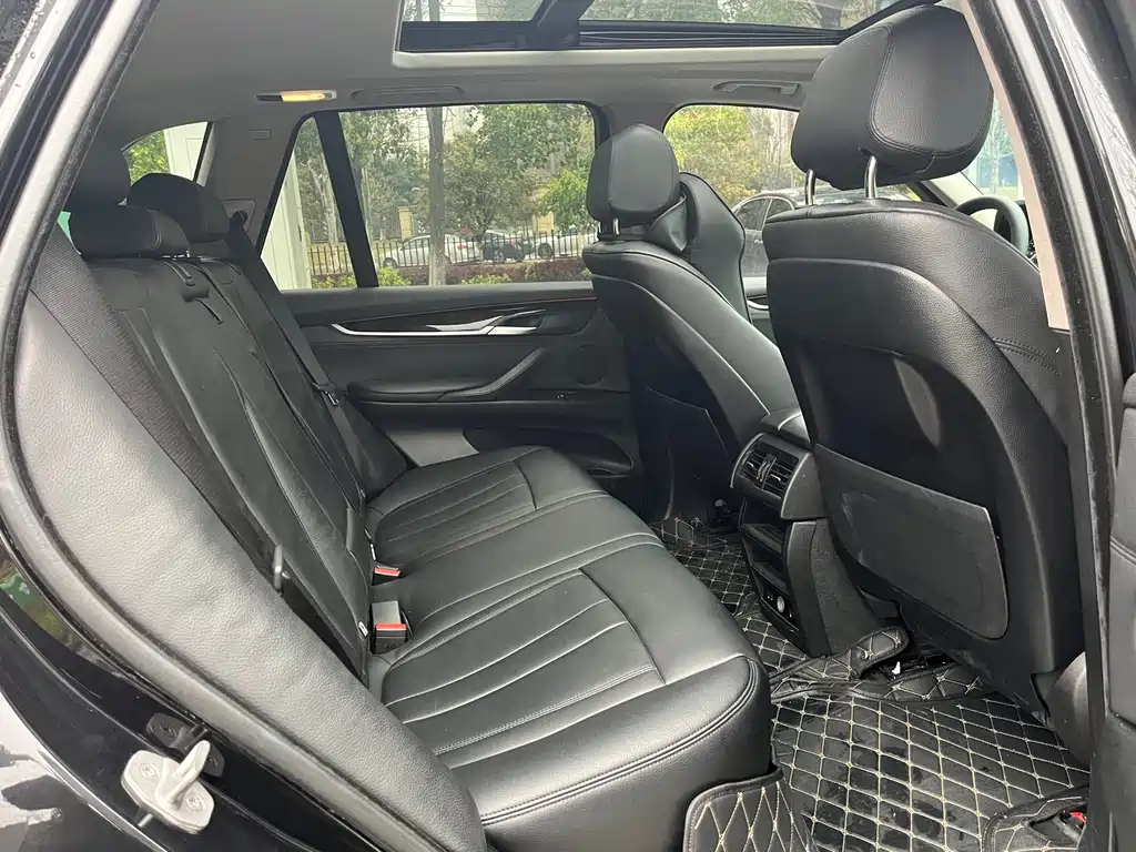 BMW X5 2015 — фото 12