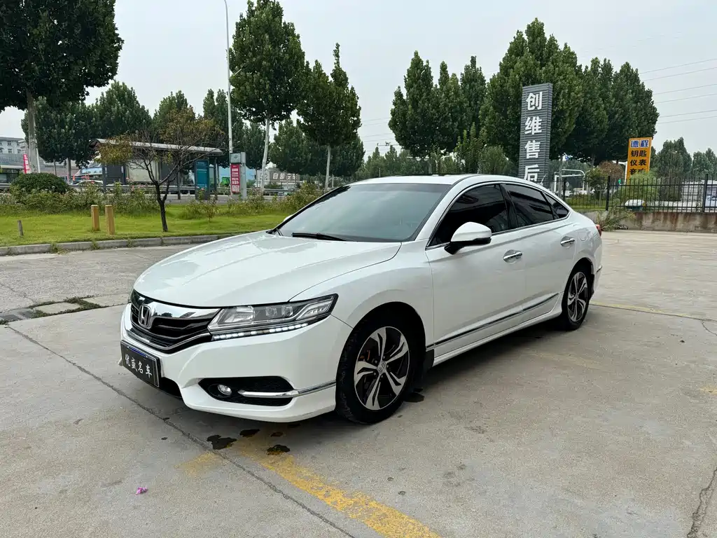 Honda Spirior 2015