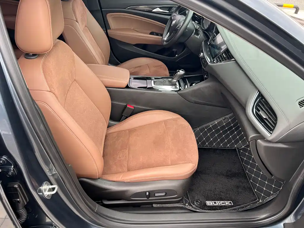 Buick Regal 2019 — фото 11