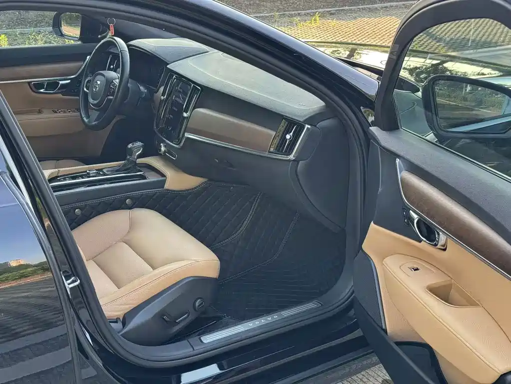 Volvo S90 2019 — фото 14
