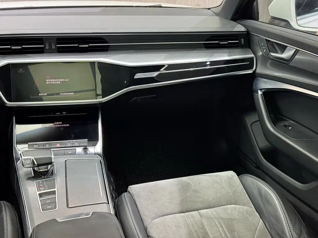 Audi A6L 2021 — фото 21