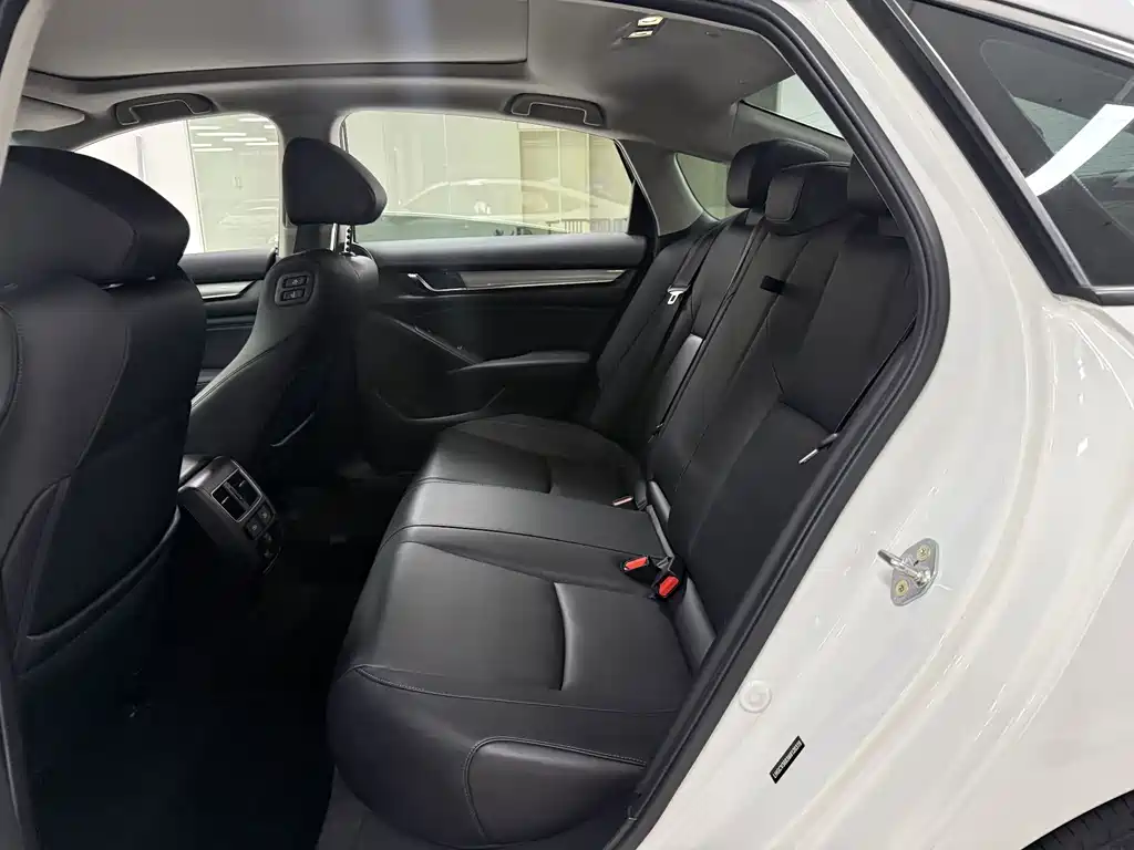 Honda Accord 2021 — фото 14
