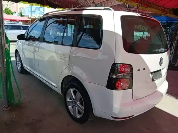 Volkswagen Touran 2016