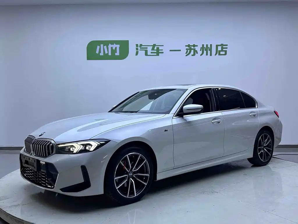 BMW 3 Series 2023 — фото 1