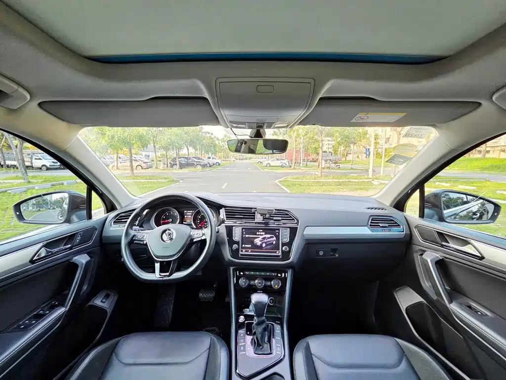 Volkswagen Tiguan L 2018 — фото 10