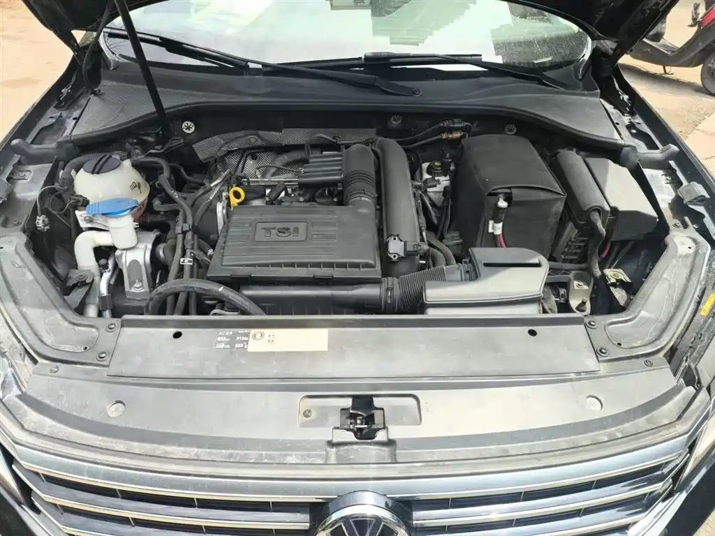 Volkswagen Passat 2017 — фото 11