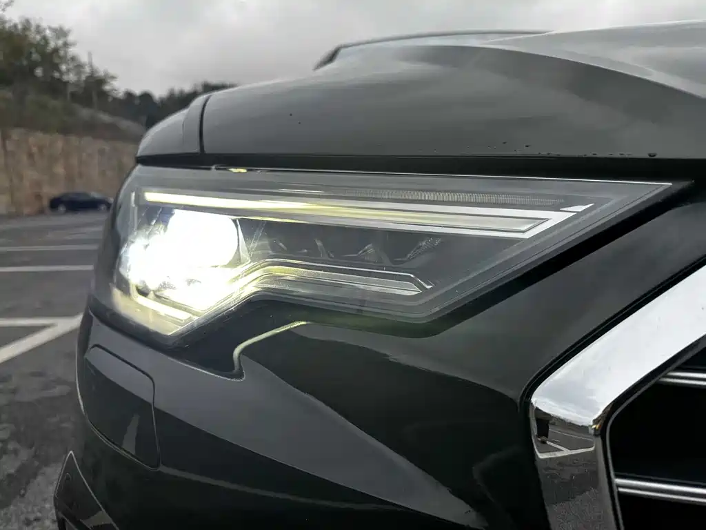 Audi A6L 2022 — фото 12