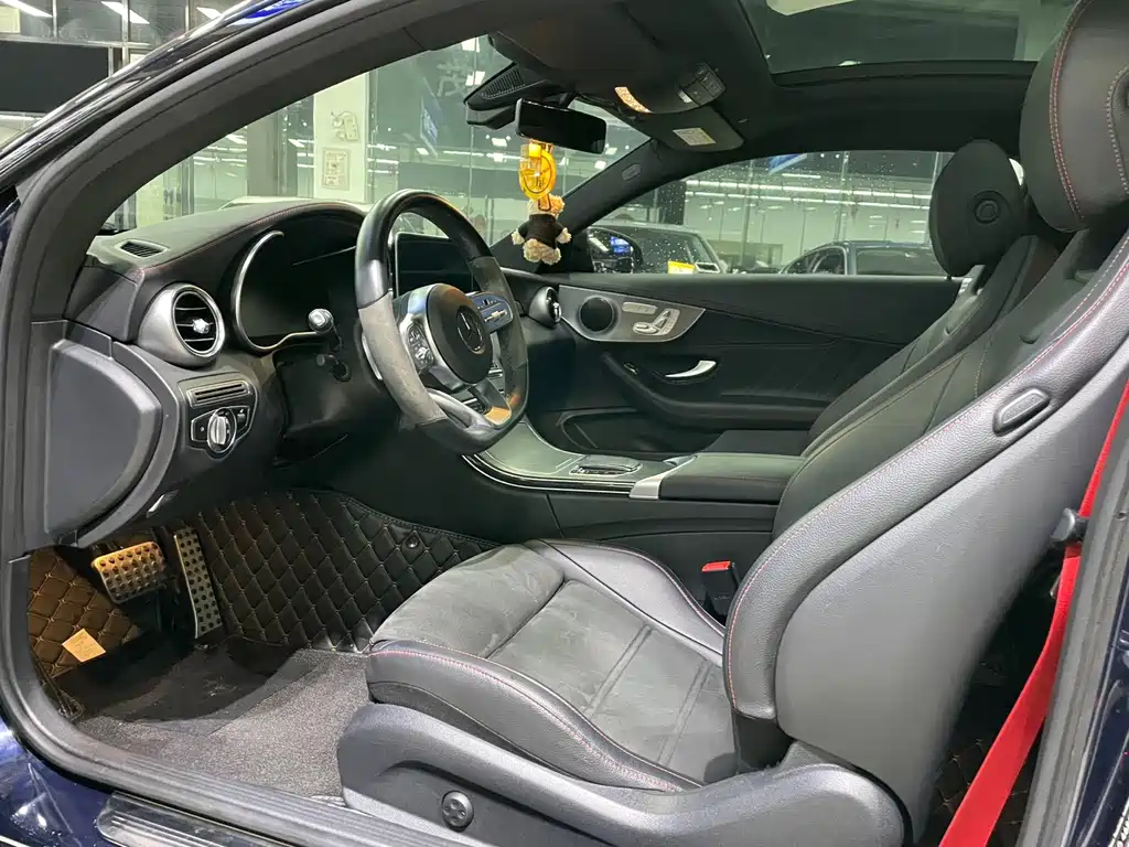 Mercedes-Benz C-Class 2023 — фото 9