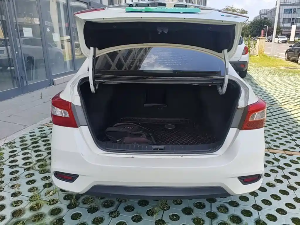 Nissan Sylphy 2019 — фото 19