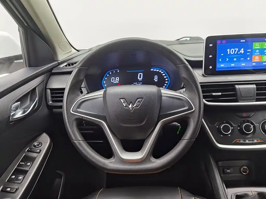 Wuling Hongguang S3 2019 — фото 11