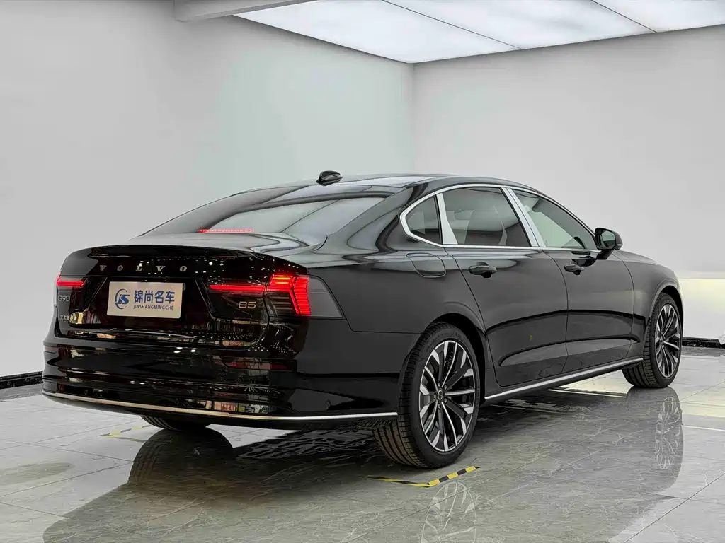 Volvo S90 2025 — фото 29