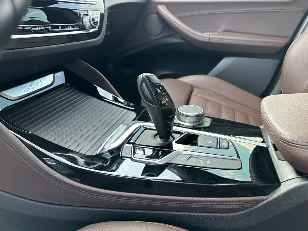 BMW X4 2021 — фото 15