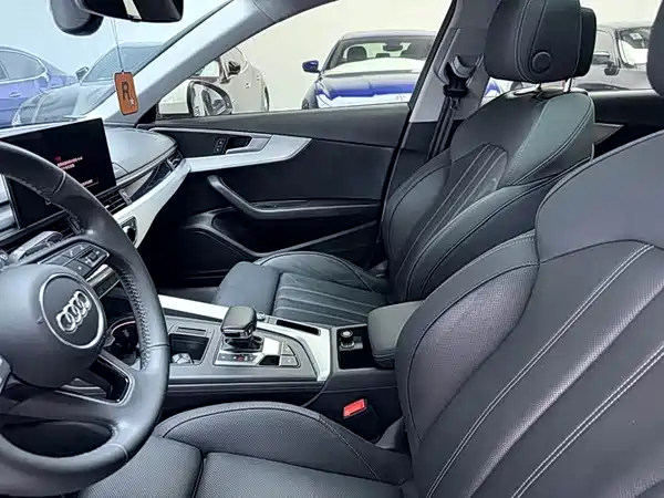 Audi A4L 2020