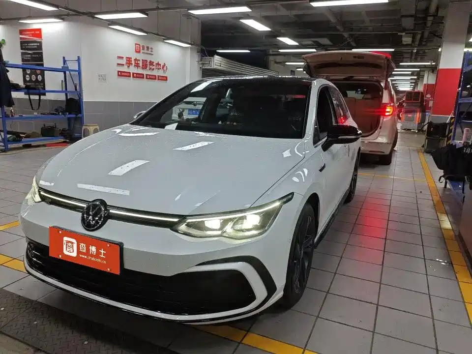 Volkswagen Golf 2022