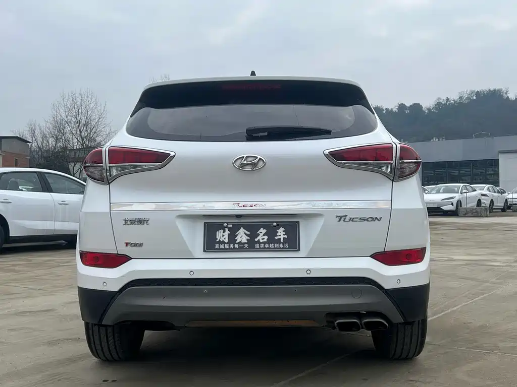 Hyundai Tucson 2017 — фото 12