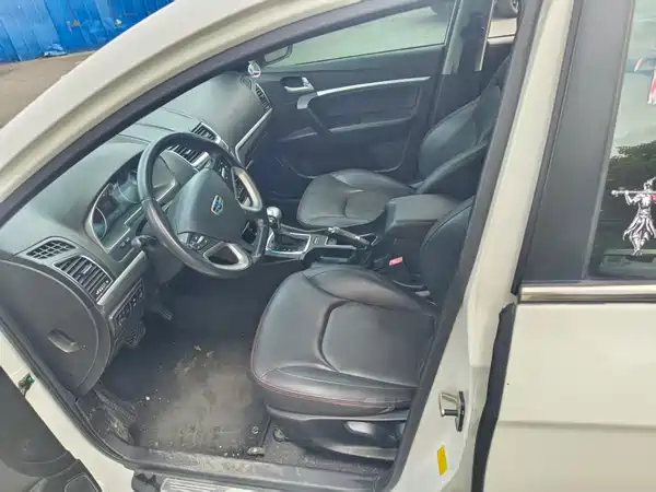 Geely Emgrand 2015