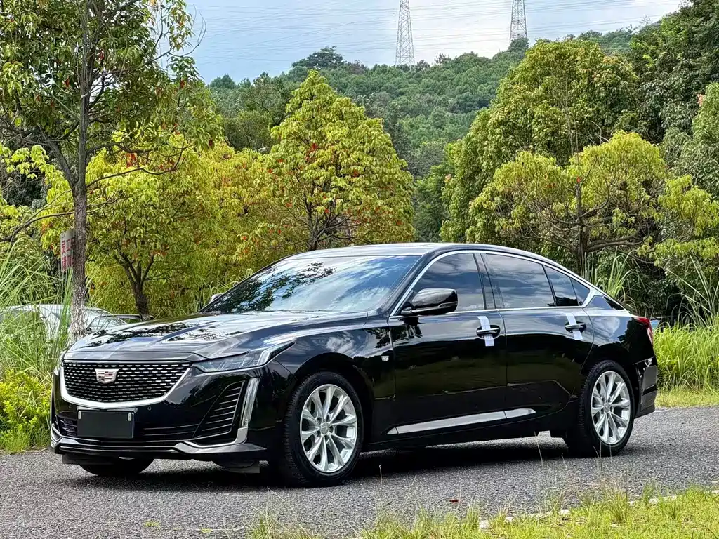 Cadillac CT5 2023 — фото 1