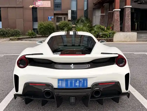 Ferrari 488 2018