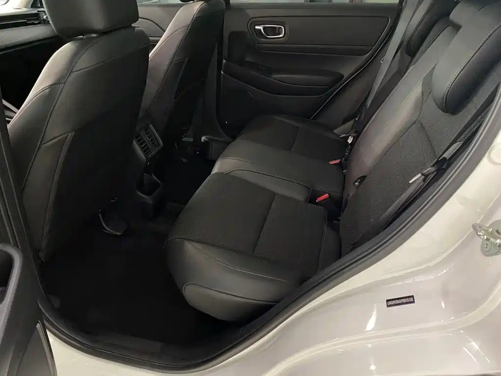Honda Vezel 2023 — фото 11