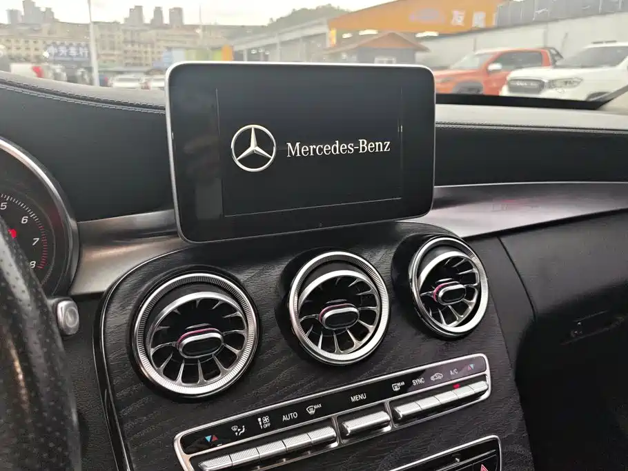Mercedes-Benz C-Class 2018 — фото 13