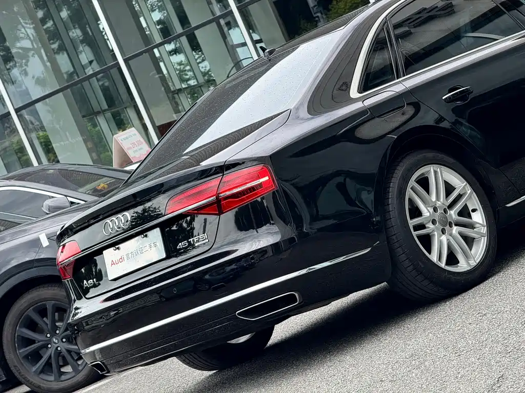 Audi A8 2016