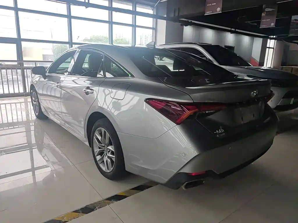 Toyota Avalon 2021