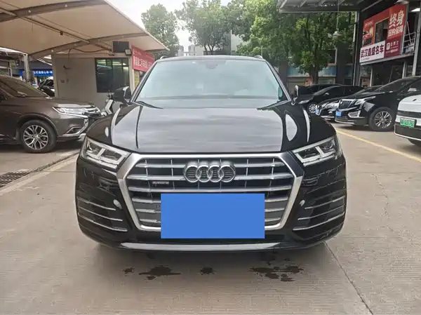 Audi Q5L 2019