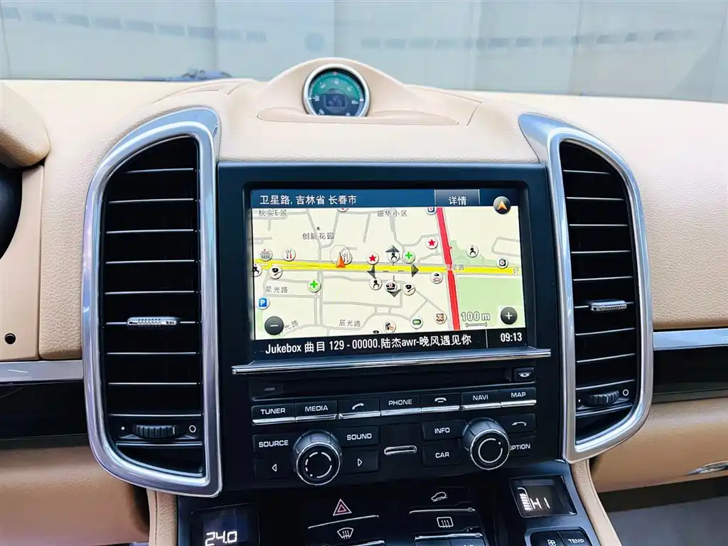 Porsche Cayenne 2015 — фото 13